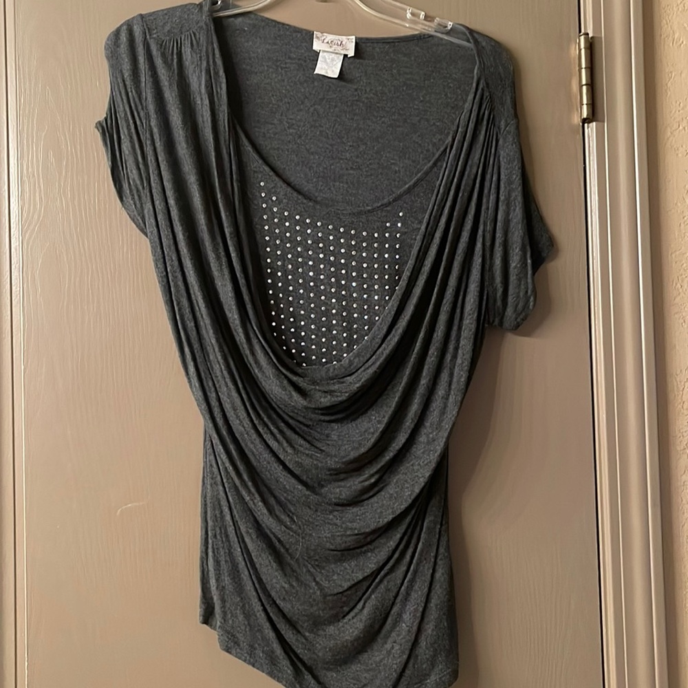 Gray top